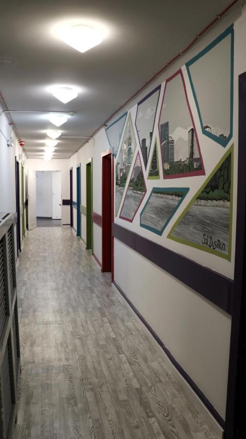 Sanera Hostel Warszawa Eksteriør billede