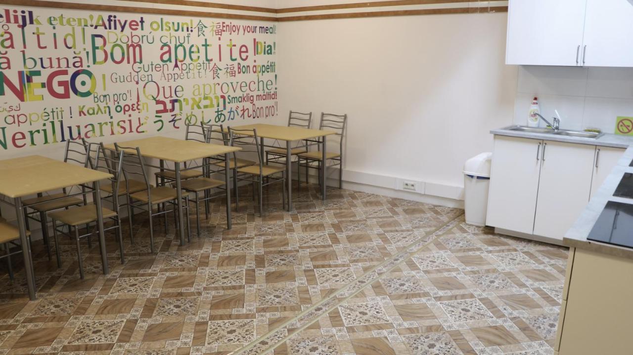Sanera Hostel Warszawa Eksteriør billede